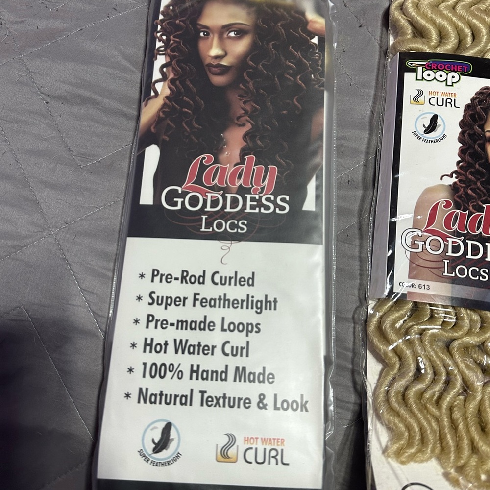 CLOSET CLOSING Goddess Locs in Blonde